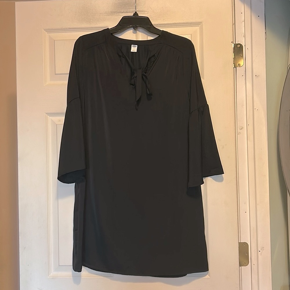 Old Navy Dress Size Small Black With Slip